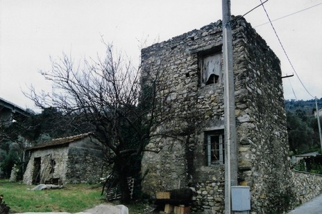 2019-06-02_092017_Ex casa Parodi via Merula 2005.jpg